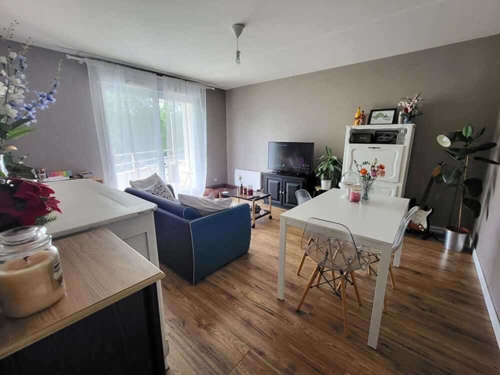 Investissement locatif sécurisé - T2 48 m² avec balcon Ouest, garage et Tram L3 au pied de la résidence