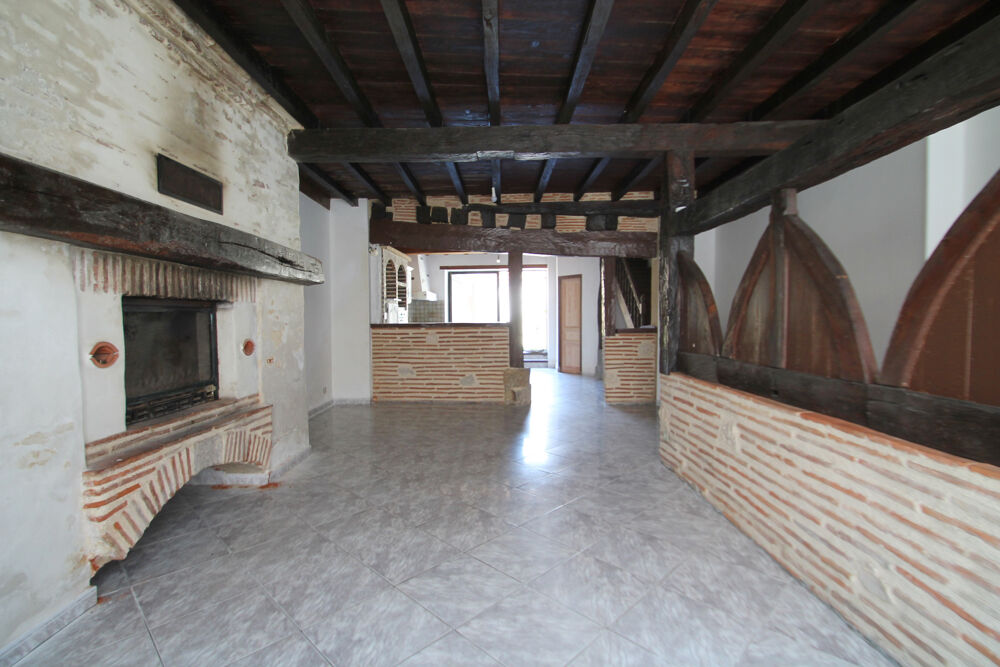 Maison de village de caractère à vendre 109 m²  3 chambres + Grenier aménageable (67 m²) - cour extèrieure