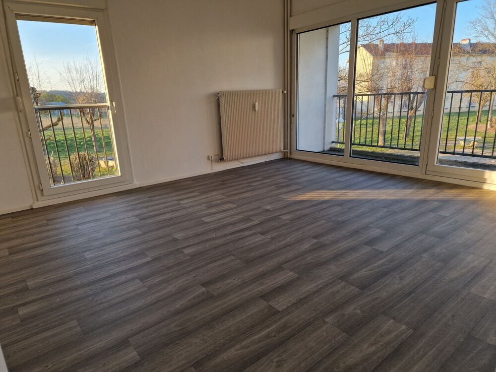 Vente Appartement Dpt Vosges (88), à vendre à VITTEL  Bel APPARTEMENT T3  avec BALCON et 2 CAVES Vittel