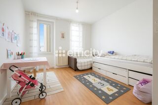 Appartement � vendre 4 pi�ces 67 m�