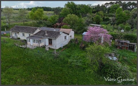   Proche st Seurin sur l'isle maison 5 pices + garage, atelier et hangar su 7445 m de terrain Maison - 5 pice(s) - 100 m