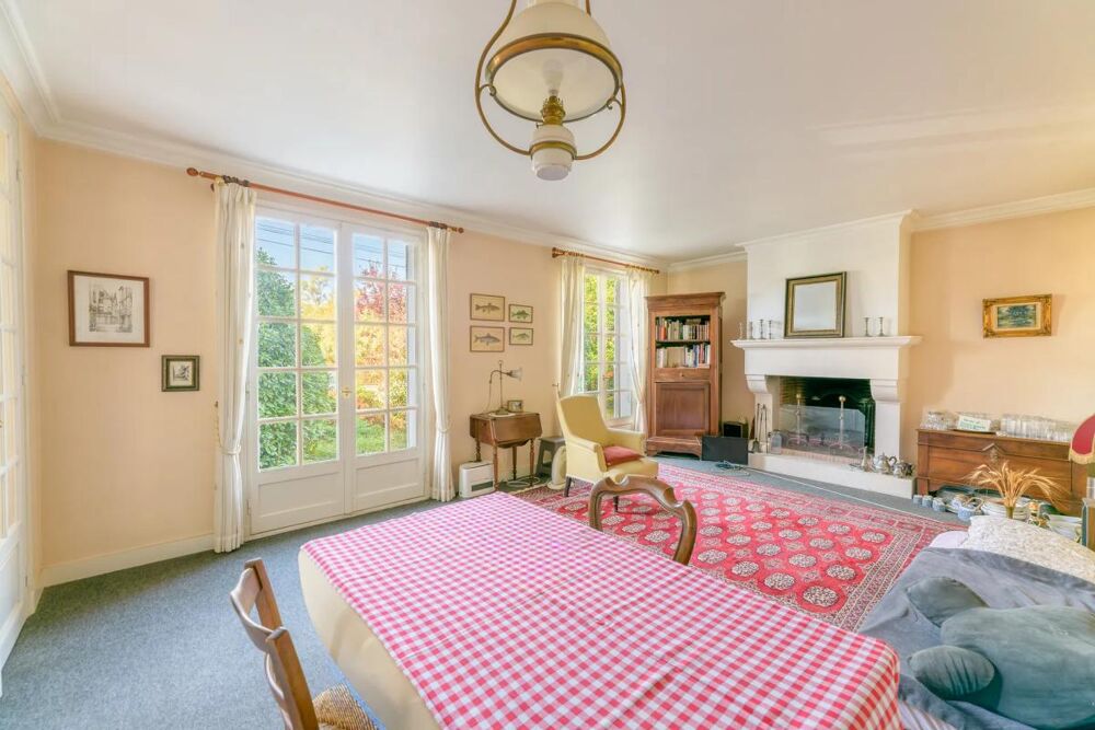 Vente Maison MAISON STYLE DE MAITRE DE 132M2- 4 CHAMBRES-JARDIN ET GARAGE Joue les tours
