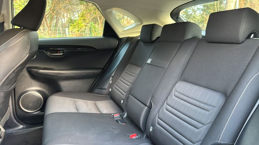 NX 2.5 VVT-i 197 300h Hybrid E-CVT Executive - Automatique Entr 2019 occasion 06410 Biot