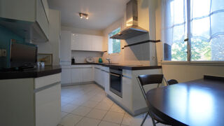  Appartement à vendre 7 pièces 136 m²