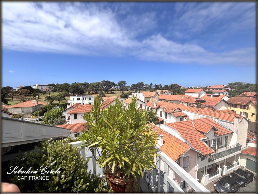 Biarritz Saint-Charles  T2 bis rénové avec terrasse