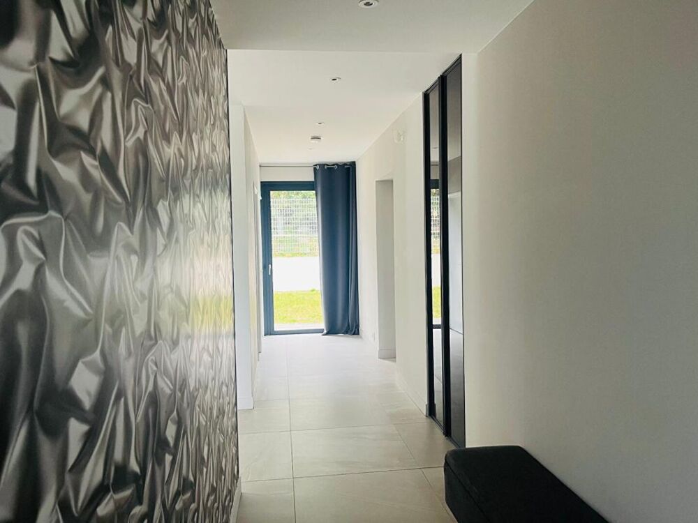 Villa contemporaine à Balma 210 m2, avec piscine et jacuzzi
