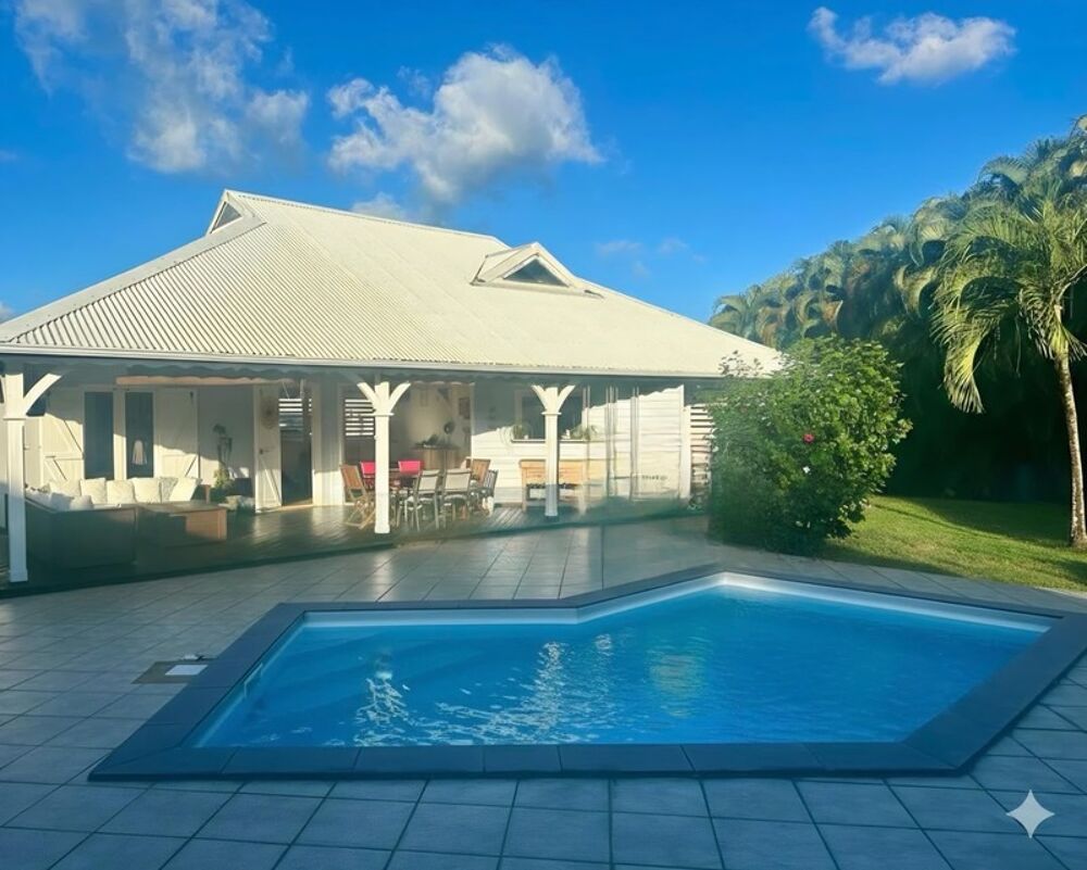 Vente Villa Superbe villa avec piscine dans résidence privée sécurisée, BAIE MAHAULT (971) Baie mahault