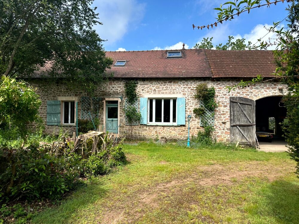 Exclusivité  Propriété de caractère avec étang, dans un écrin naturel préservé du Morvan - proche de SAULIEU (21)