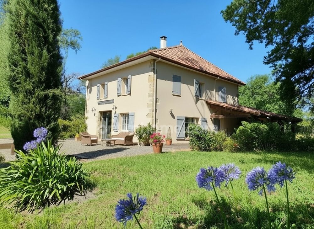 ? Domaine d'Exception à Aire-sur-lAdour : Un Écrin de Nature en Plein Coeur de Ville