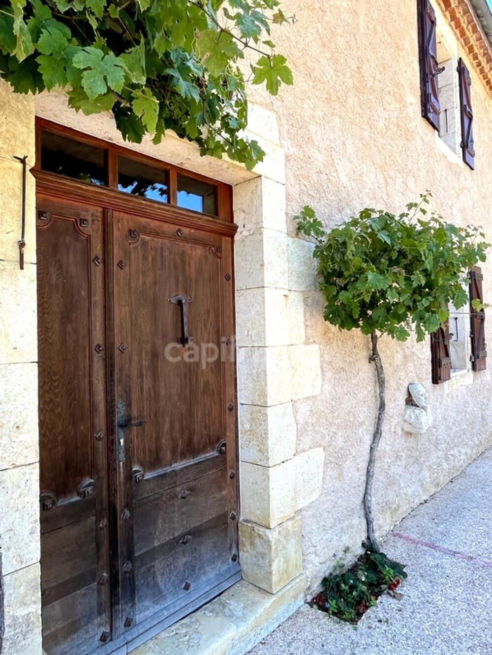 Jolie maison de campagne (320 m2, 9 pièces, 5 chambres) à vendre, sur terrain de 8500 m2, à dix minutes d'Auch (32)