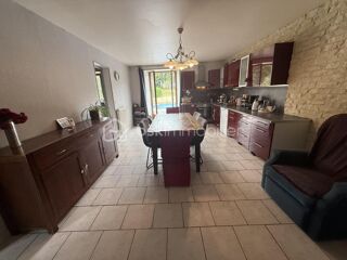  Propri�t�/ch�teau � vendre 11 pi�ces 326 m�