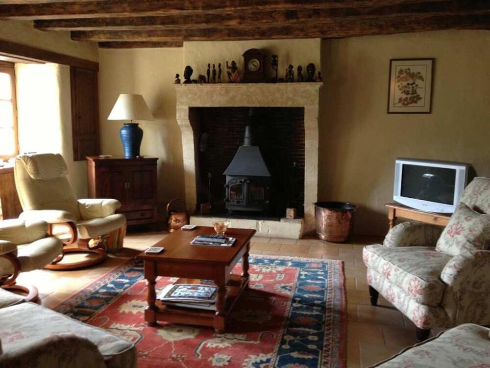 LA TAILLEE 85450 AU CALME ABSOLU MAGNIFIQUE MAISON DE CAMPAGNE RENOVEE AVEC GITE AU BORD DE L'EAU