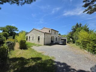  Villa à vendre 5 pièces 140 m²
