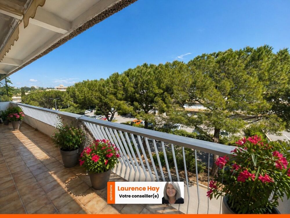 Appartement 4 pièces  84 m²  Dernier étage  Terrasse  Garage  Cave - Piscine - Parc - Tennis - Ligne 5 Tramway - Parc Montc