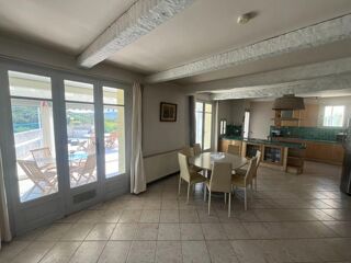  Maison  vendre 10 pices 210 m