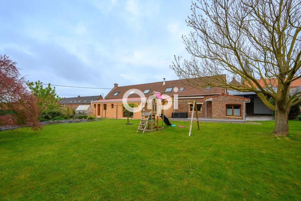 Maison 4 pièces 200 m² · à Bugnicourt · 200 m² · 319 490 €