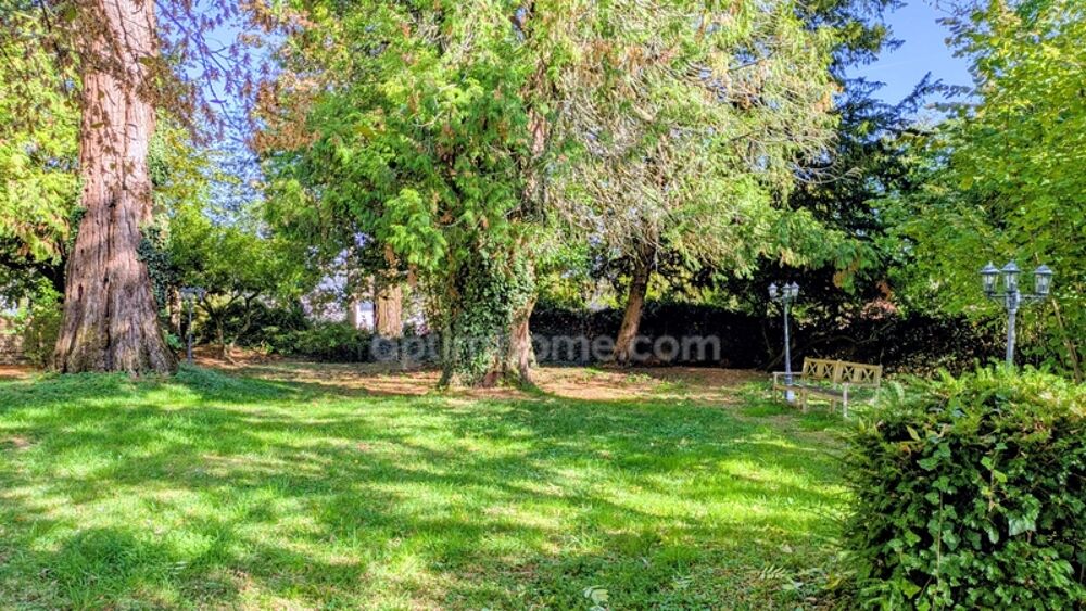Propriete à vendre 14 pièces MAMERS (72)