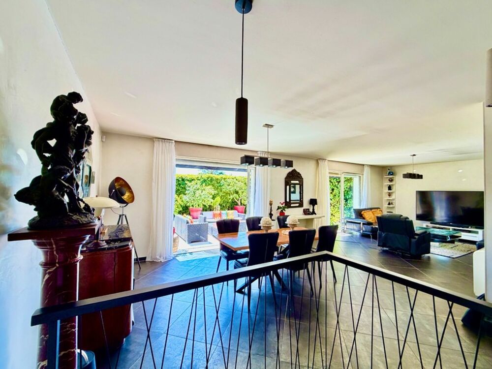 � vendre  Villa Antibes (06600)