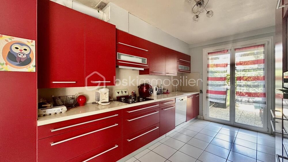 Maison mitoyenne T5 de 95 m² avec jardin  Rue Lucien-Sampaix, Échirolles