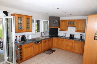  Villa à vendre 6 pièces 136 m²