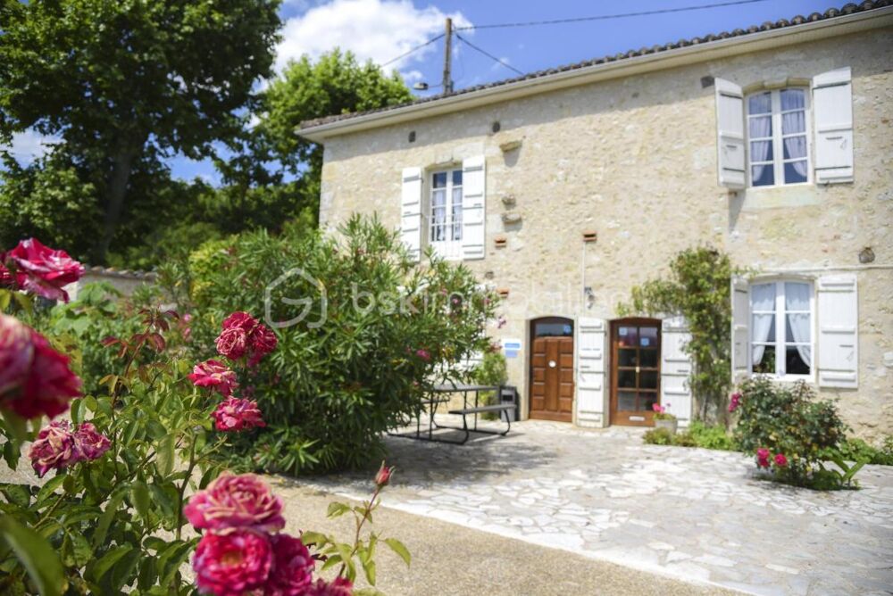 Ensemble immobilier de caractère en pierres 490m² avec activité locative rentable