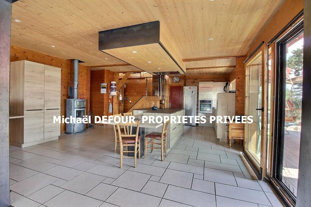 Vente Maison Lapte 43200 Maison en madriers de bois de 172 m² 4 chambres sur 1134 m² de terrain Lapte