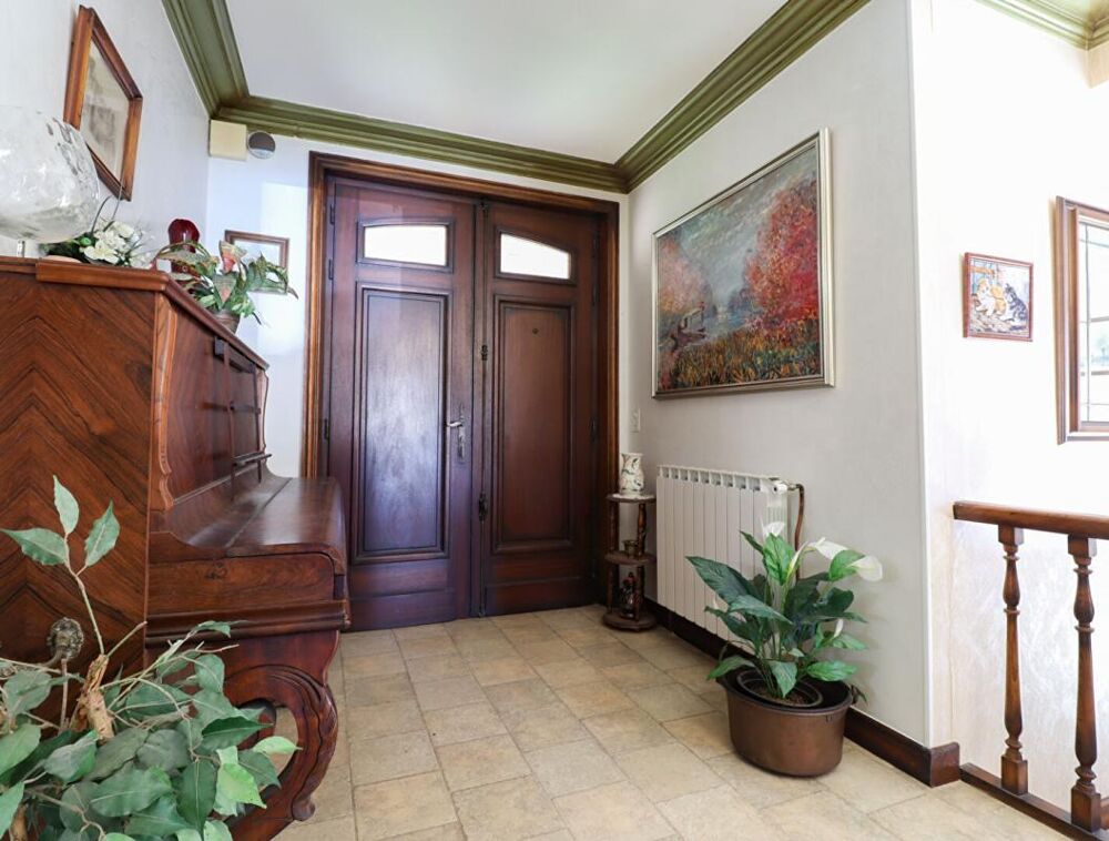 Vente Maison À vendre - Maison familiale 160 m² avec piscine, grand terrain et hangar  - Aussillon (81) Aussillon
