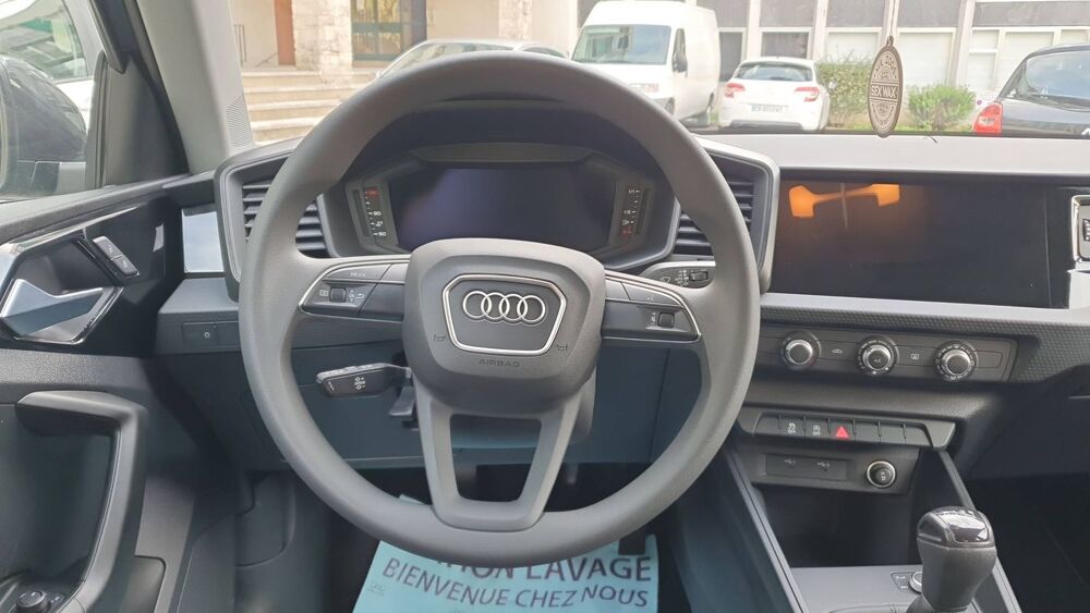 A1 II 1.0 TFSI 95 Pack Entry - Entretien constructeur 2022 occasion 86600 Coulombiers