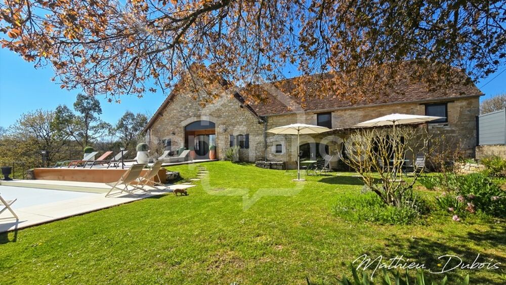 Élégance, rentabilité et art de vivre  Domaine touristique avec potentiel équestre aux portes de Padirac
