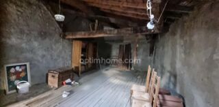 Vente Remise/Grange Grange à vendre CHAURIAT (63) Chauriat