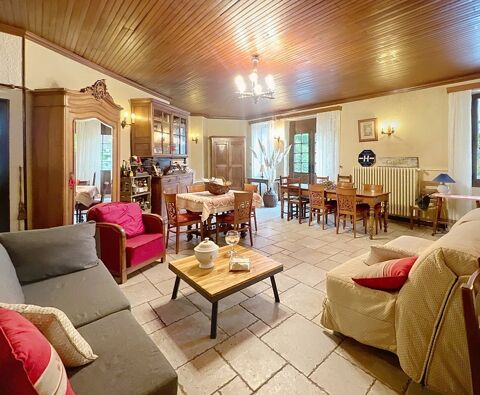 Murs d'h&ocirc;tel restaurant &agrave; vendre VALGELON-LA ROCHETTE (73) - 406 m&sup2; + sous sol, sur parcelle de 1 053m&sup2; 669600 73110 Valgelon la rochette