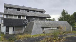  Immeuble à vendre 15 + pièces 1407 m²