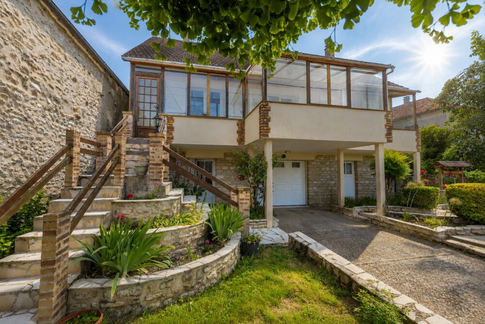 Vente Maison Maison à vendre 6 pièces GUERVILLE (78)150m²-4 chambres-1390m²-dépendance-sous-sol total Guerville