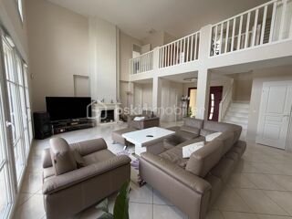  Propriété/château à vendre 7 pièces 227 m²