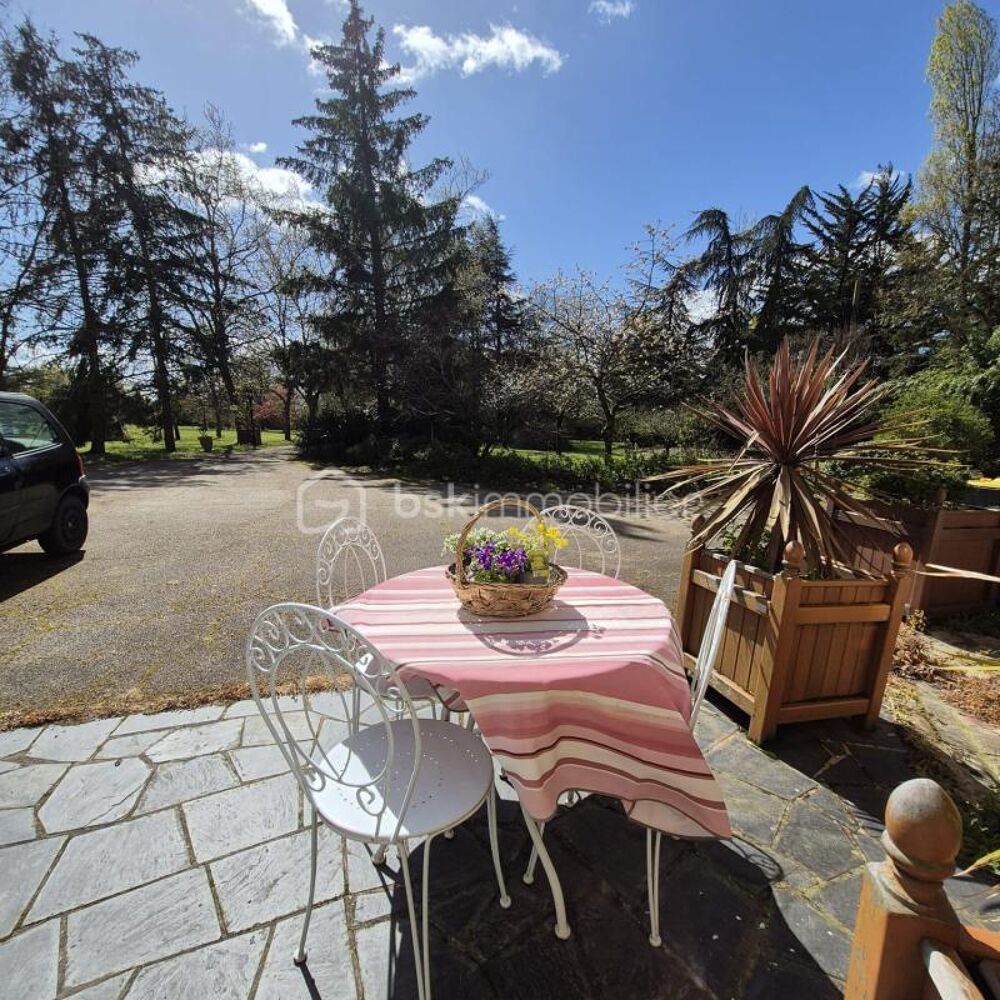 à vendre  Propriété/château Saint-Augustin-des-Bois (49170)