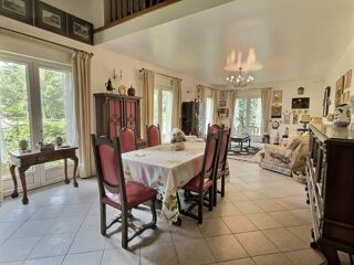 Maison à vendre 9 pièces 223 m²