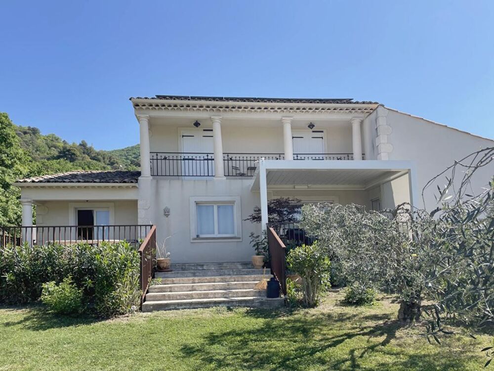 Villa d'exception avec piscine 4 chambres 182 m2 - Malijai 04350