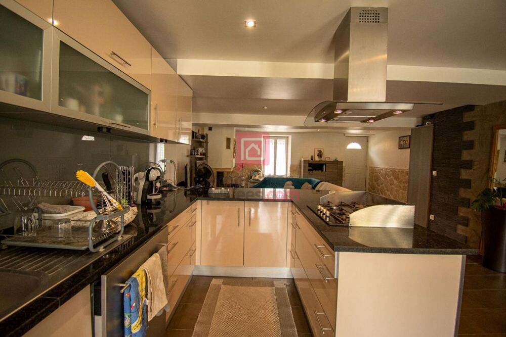 A Vendre Maison de Ville à Meaux 5 pièces 116 m2 avec Jardin