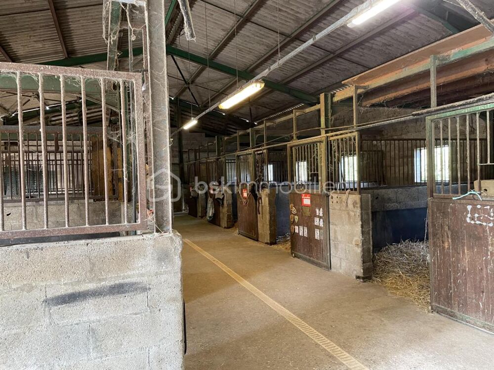 � vendre  Propri�t�/ch�teau Cr�mieu (38460)