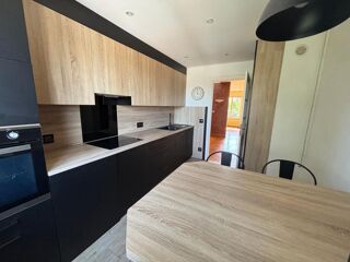  Appartement  louer 4 pices 77 m