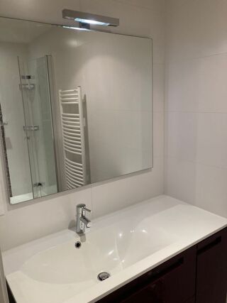  Appartement à louer 2 pièces 63 m²