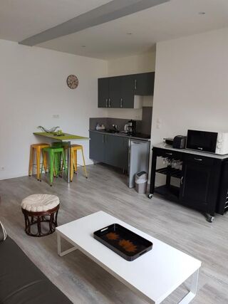  Appartement à louer 2 pièces 37 m²