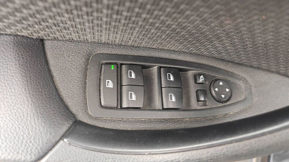 X1 sDrive 18d 150 Steptronic8 Business 2018 occasion 71430 Saint Aubin En Charollais