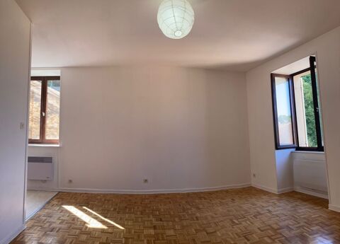   Appartement de 50m2 à louer sur Crémieu Appartement - 2 pièce(s) - 50 m²