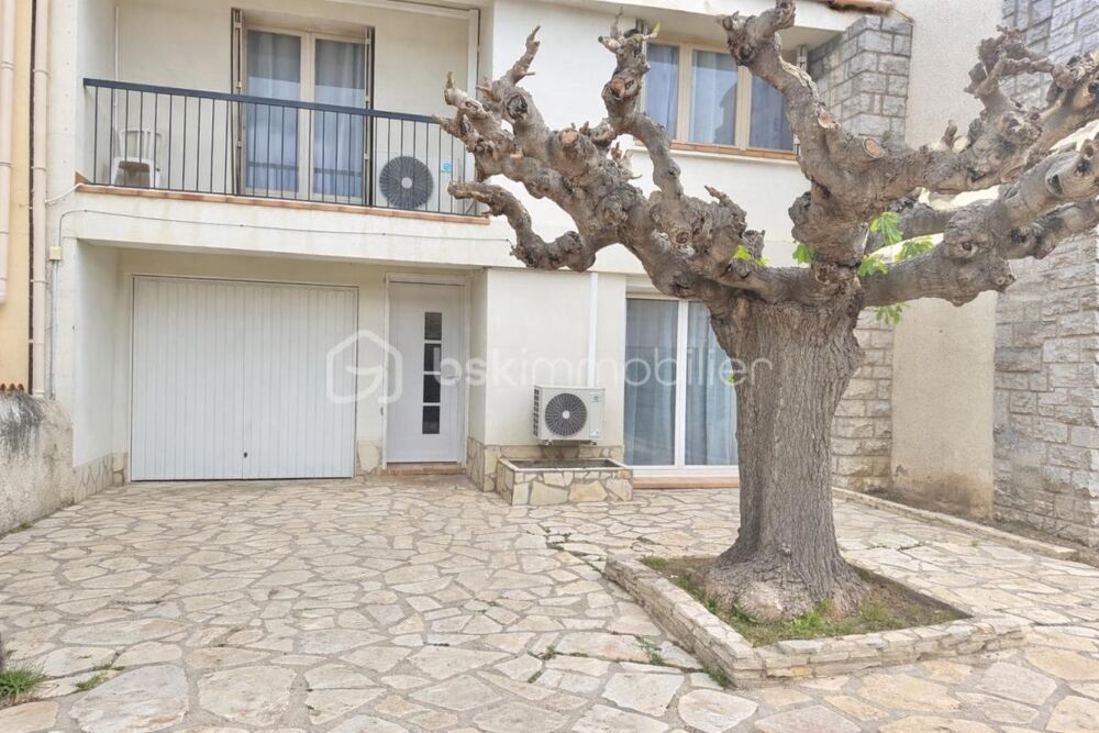 Maison familiale R+1 avec garage à Sérignan  88 m² sur 194 m² de terrain