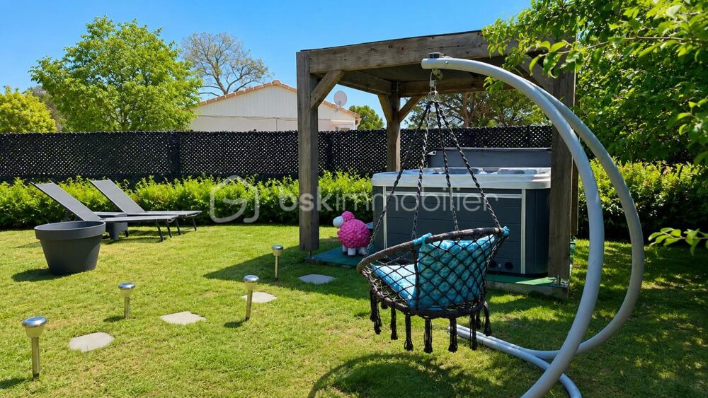 Maison T3 contemporaine au Castellet  Résidence sécurisée avec piscine