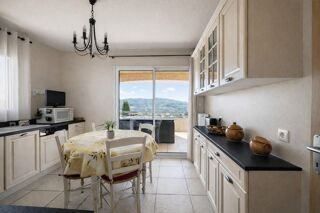  Maison � vendre 4 pi�ces 140 m�
