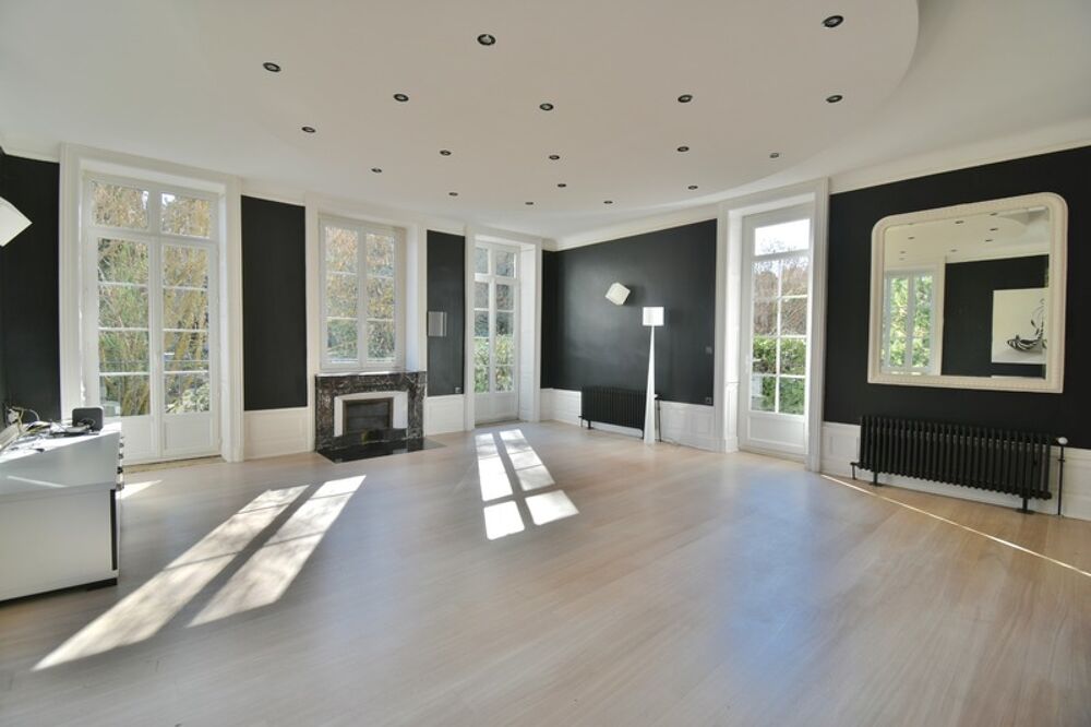 � vendre  Propri�t�/ch�teau Lacenas (69640)