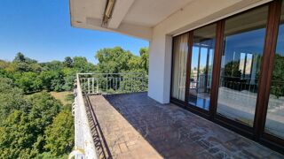  Appartement  vendre 8 pices 211 m