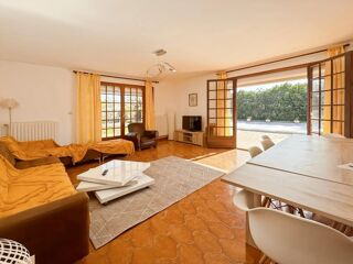  Maison � vendre 8 pi�ces 222 m� Beziers